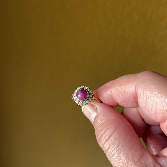 9Karat Gold, Opal & Ruby “secret compartment” Ring - Picture 4 of 5